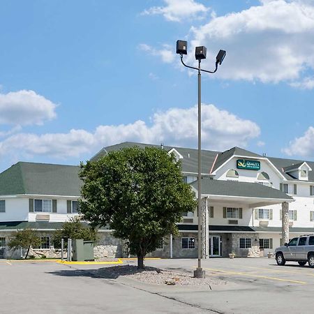 Quality Inn & Suites Arbor Buitenkant foto