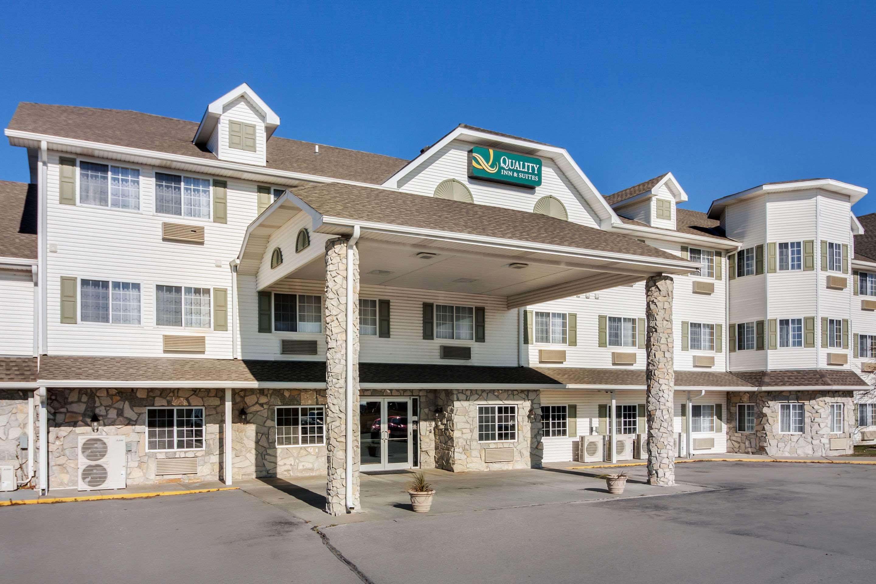Quality Inn & Suites Arbor Buitenkant foto