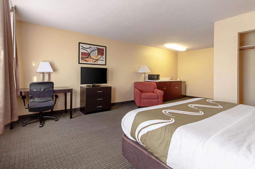 Quality Inn & Suites Arbor Buitenkant foto