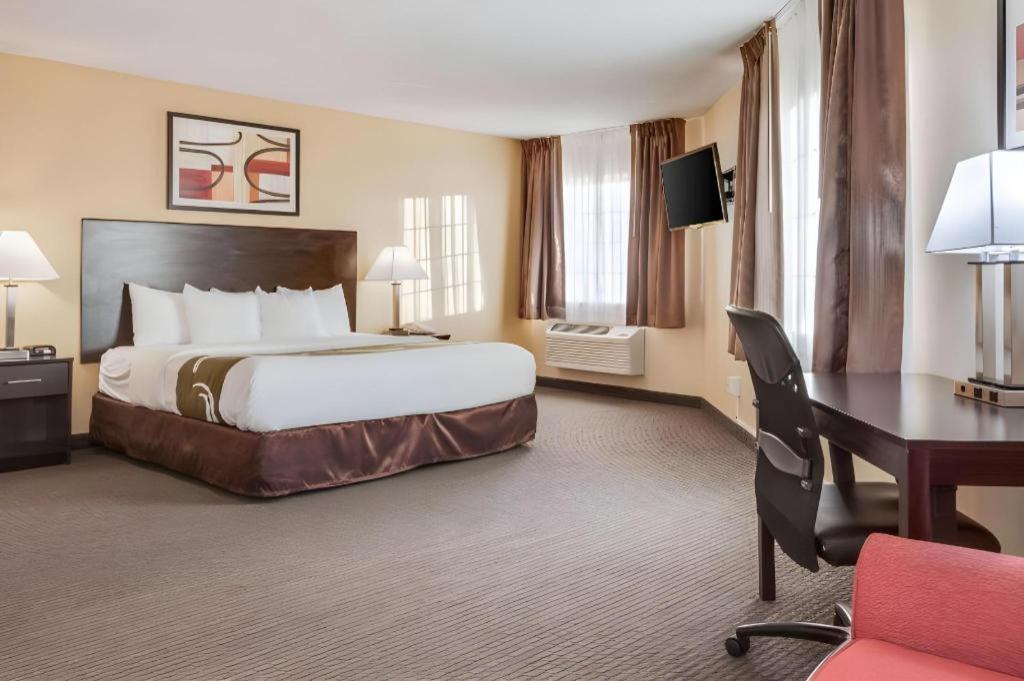 Quality Inn & Suites Arbor Buitenkant foto