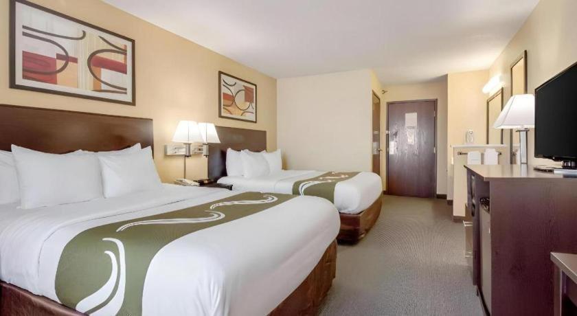 Quality Inn & Suites Arbor Buitenkant foto